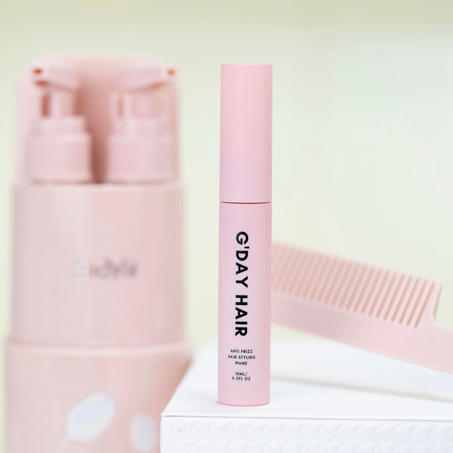 Anti-Frizz Hair Styling Wand